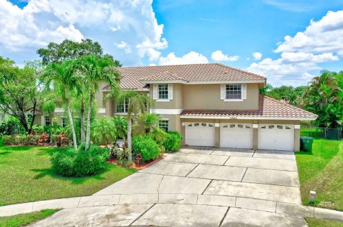 20020 3rd St, Hollywood, FL 33029-3312