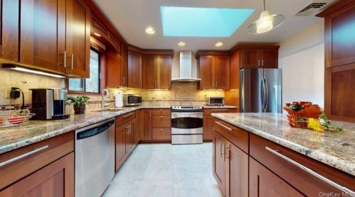 16 James St, Washingtonville NY  10992-1406 exterior