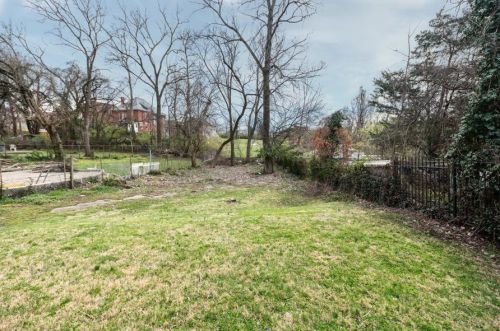 761 Fred Shuttlesworth Cir, Cincinnati OH 45229-2113 exterior