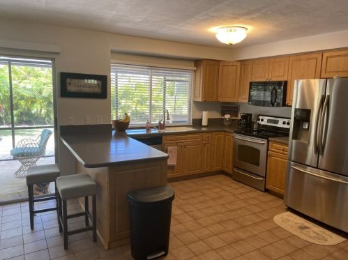 218 Bermuda Rd, Marco Island FL  34145-3969 exterior