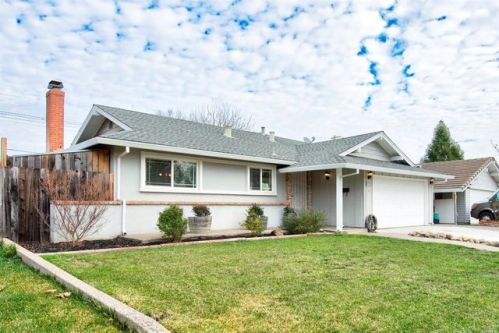 566 Deodara St, Vacaville, CA 95688-2529