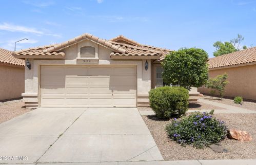 950 Redondo Dr, Gilbert, AZ 85233-7537