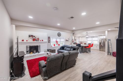 1420 Transit Ave, Jackson Twp NJ  08527-5224 exterior