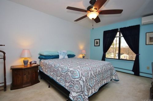 34 Hudson View Hl, Crotonville NY  10562-3327 exterior