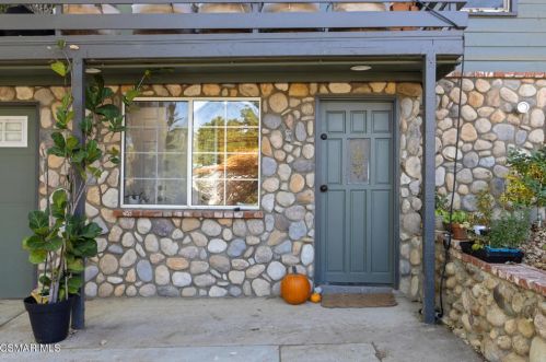 1268 Black Canyon Rd, Simi Valley, CA 93063-4609