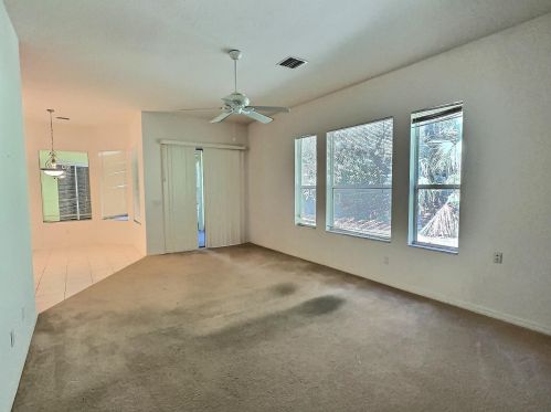 335 25 Ave, Vero Beach FL 32960-3061 exterior