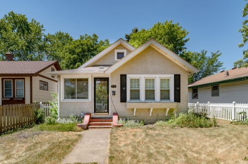 3731 Perry Ave, Minneapolis, MN 55422-2062