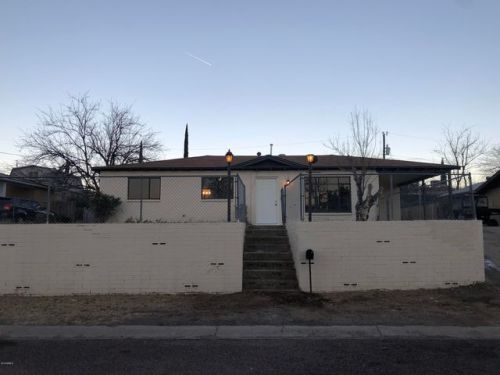 7824 Navajo Ave, Globe, AZ 85501-4071