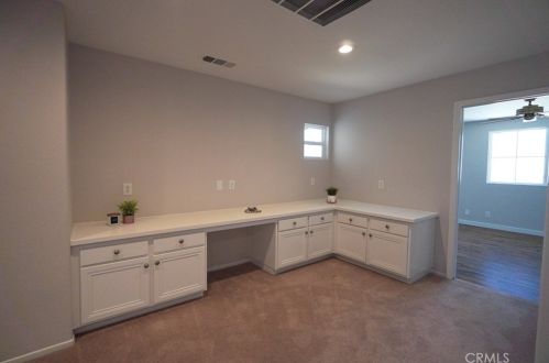 42333 Ridge View Dr, Lancaster CA 93536-7382 exterior