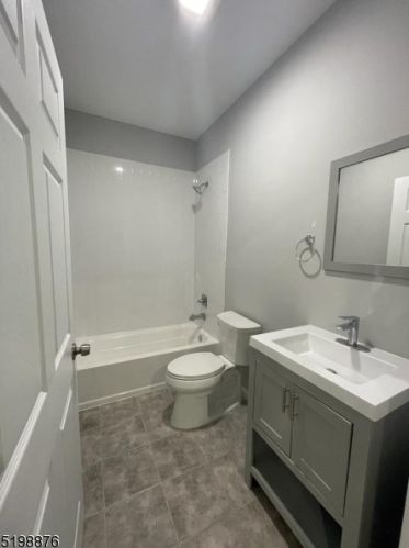 83 Godwin Ave, Paterson NJ  07501-1503 exterior