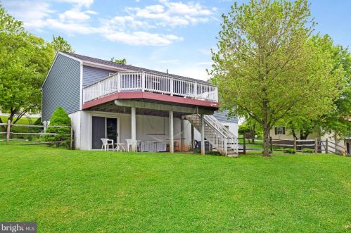 65 Woodland Dr, Shrewsbury PA  17361-1233 exterior