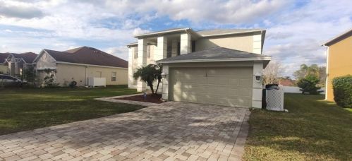 7801 Belvoir Dr, Orlando, FL 32835-7902