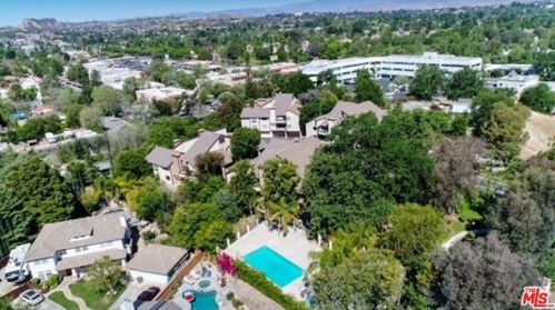 24829 Apple St, Santa Clarita CA  91321-2653 exterior