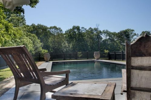 1 Main St, Salisbury, CT 06068-1801