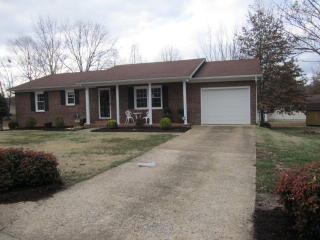 110 Daniel Cv, Paris, TN 38242-5600