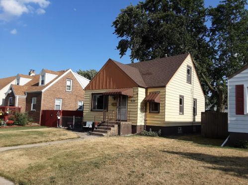 3134 Cleveland St, Hammond, IN 46323-1152
