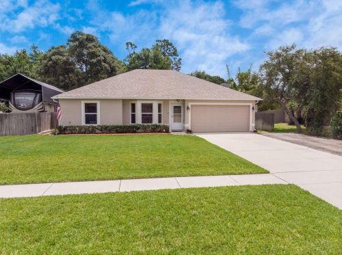 701 Colchester Ave, Deltona, FL 32738-9091