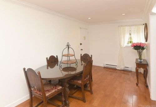 413 Woodland Hl Rd, White Plains NY  10603-3135 exterior