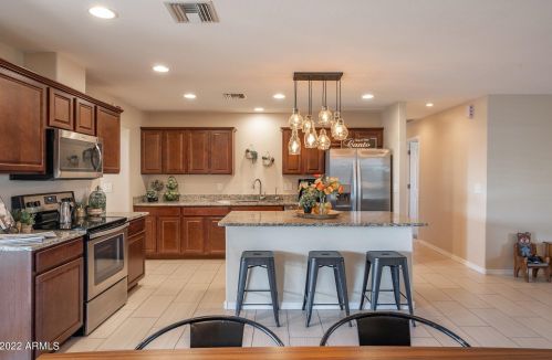 1238 Oregon St, Chandler AZ 85225-1900 exterior