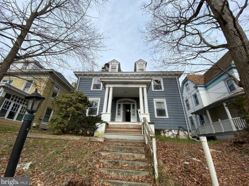 924 Edgewood Ave, Trenton, NJ 08618-5304