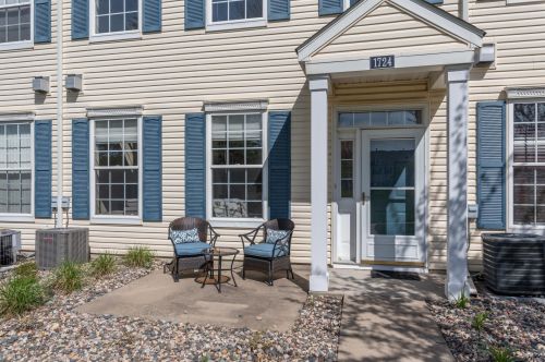 1724 Countryside Dr, Prior Lake MN  55379-4616 exterior