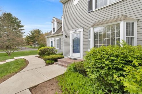 307 Georgetown Dr, Glastonbury, CT 06033-2355