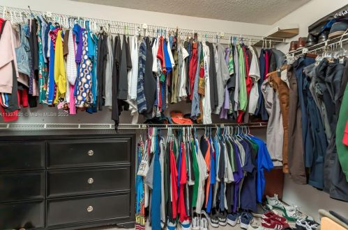 216 9th St, Dania Beach FL  33004-4439 exterior