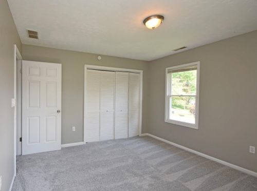 1297 Surrender Ct, Amelia OH  45102-1640 exterior