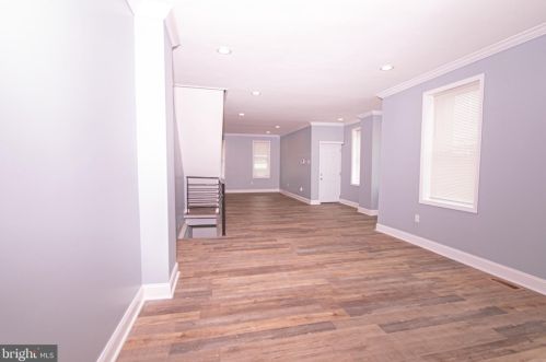 6112 Keystone St, Philadelphia PA 19135-2422 exterior