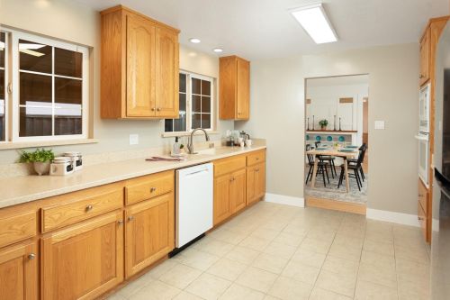 1304 California St, Woodland CA  95695-4412 exterior