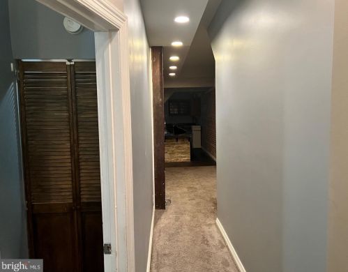 1715 State St, Harrisburg, PA 17103-1572