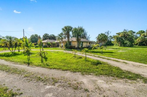 1325 Arabian Dr, Town Of Loxahatchee Groves, FL 33470-3903