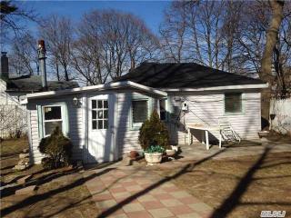 167 Woodside Ave, Freeport NY  11520-1238 exterior