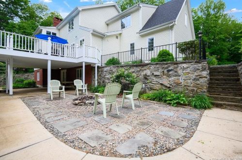 107 Roast Meat Hill Rd, Deep River CT  06419-1424 exterior