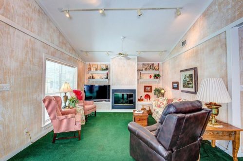314 Main St, Pecan Gap, TX 75469-9606