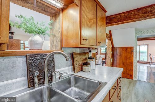 210 Hoernerstown Rd, Hummelstown PA  17036-9503 exterior