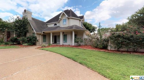 404 Woodridge Dr, Victoria, TX 77904-1160