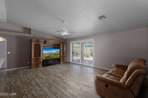 1835 Emerald Dr, Lake Havasu City AZ  86403-5611 exterior