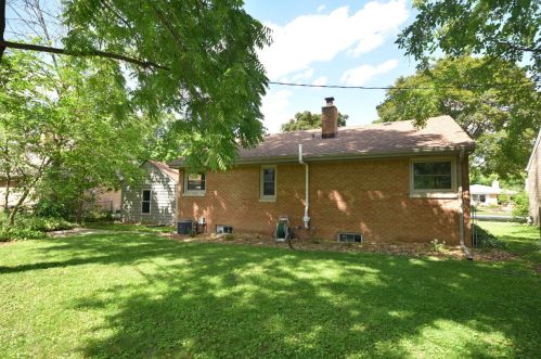 2205 Marne Ave, Milwaukee WI  53209-4328 exterior