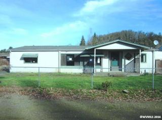 410 Wolfe Ave, Amity, OR 97101-2807