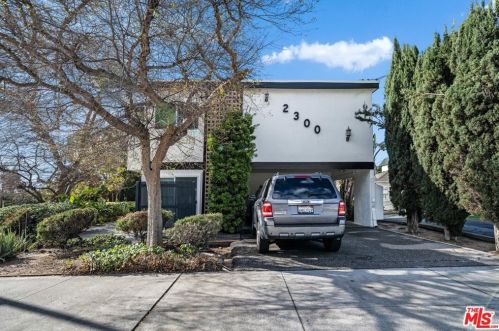 2300 Montrose Ave, Montrose, CA 91020-1427