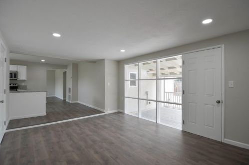 2020 Tokay Ave, Turlock CA  95380-4345 exterior