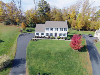 915 Meadowood Cir, Lebanon, PA 17042-8938