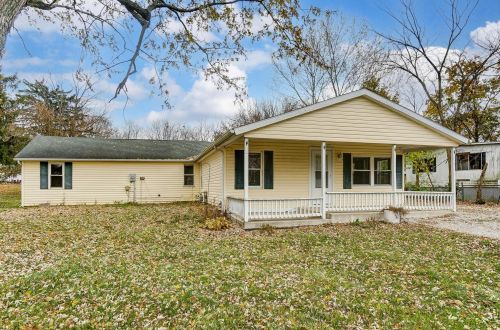 2194 Smeltzer Rd, Marion, OH 43302-7358