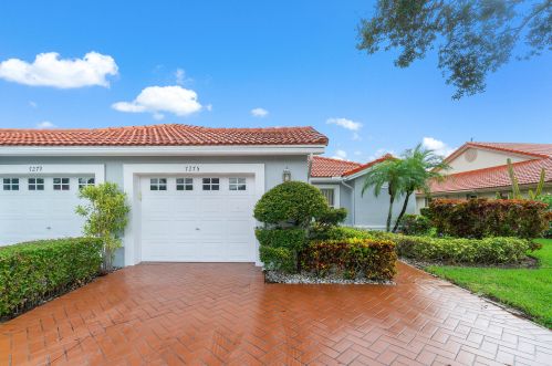 7275 Summer Tree Dr, Boynton Beach, FL 33437-3886