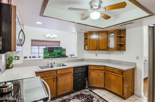 8610 67 Dr, Peoria AZ 85383-7103 exterior