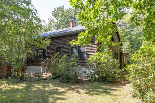 115 Old Town Rd, Hill, NH 03243-3425