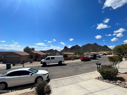 3060 Mountain Dew St, Tucson, AZ 85746-1092
