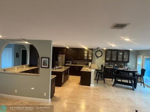 2551 Racquet Club Dr, Palm City FL  34990-2304 exterior
