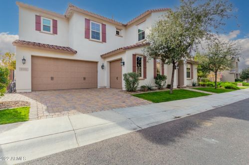 935 Kaibab Dr, Chandler, AZ 85248